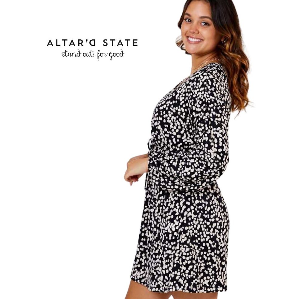 NEW Altar'd State Mila Dress Black/Ivory Long sleeve Blousy & Comfy - Picture 3 of 15